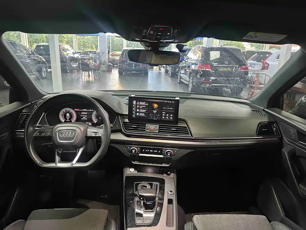 Audi Q5L Sportback — миниатюра 17