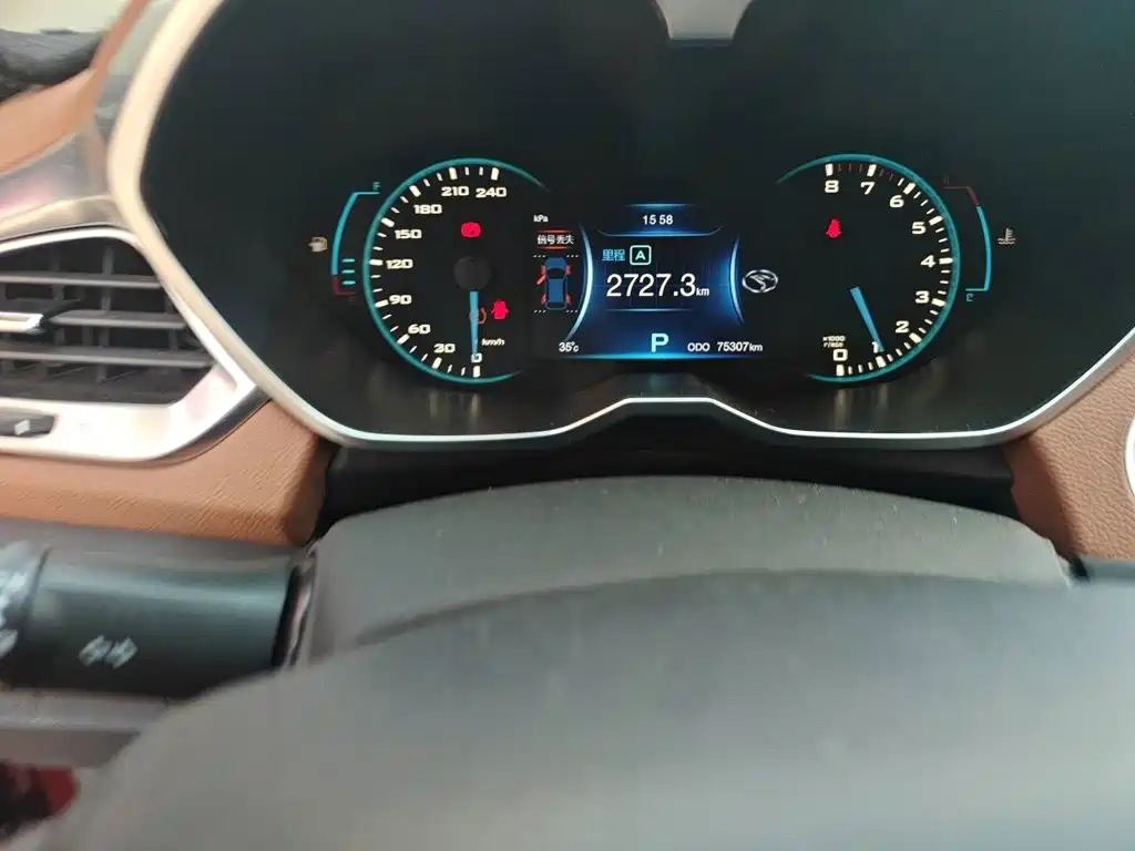Soueast DX7 2015 1.5T AT Luxury