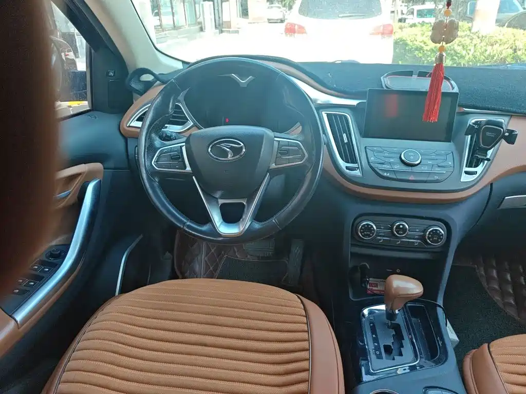 Soueast DX7 2015 1.5T AT Luxury