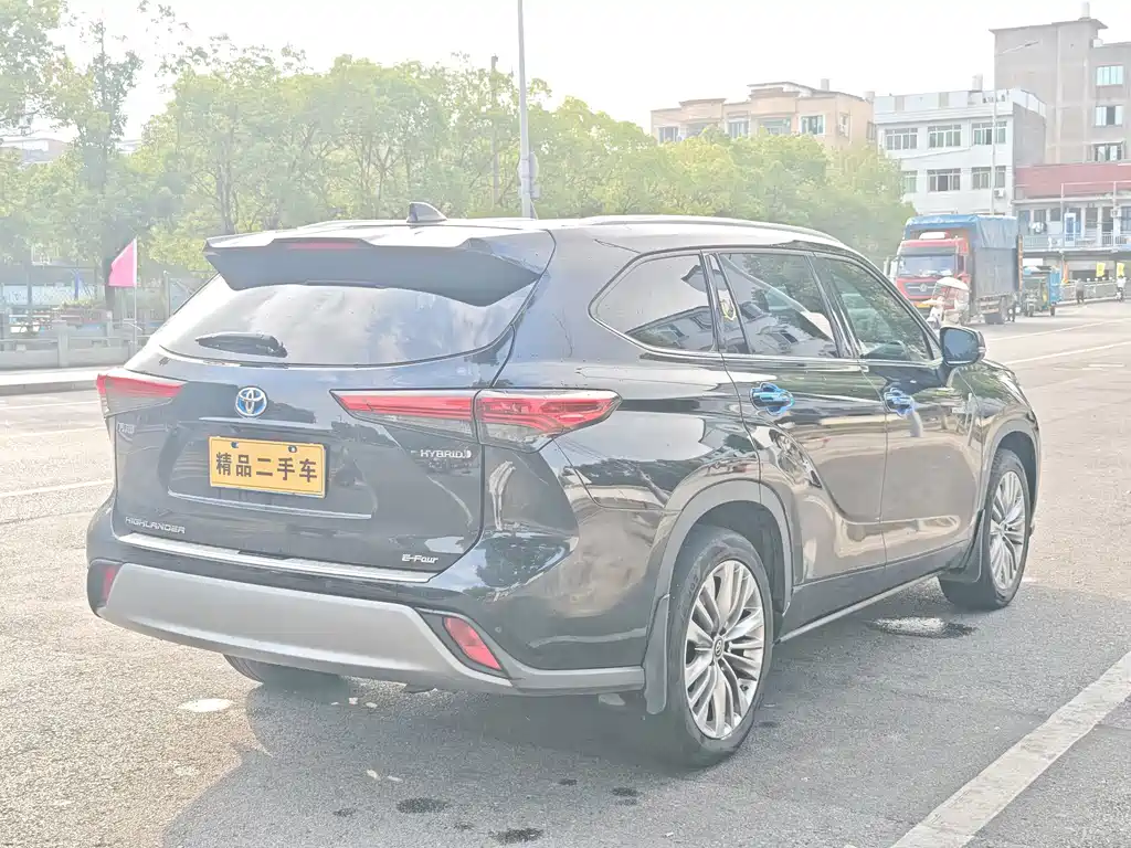 Toyota Highlander — миниатюра 10