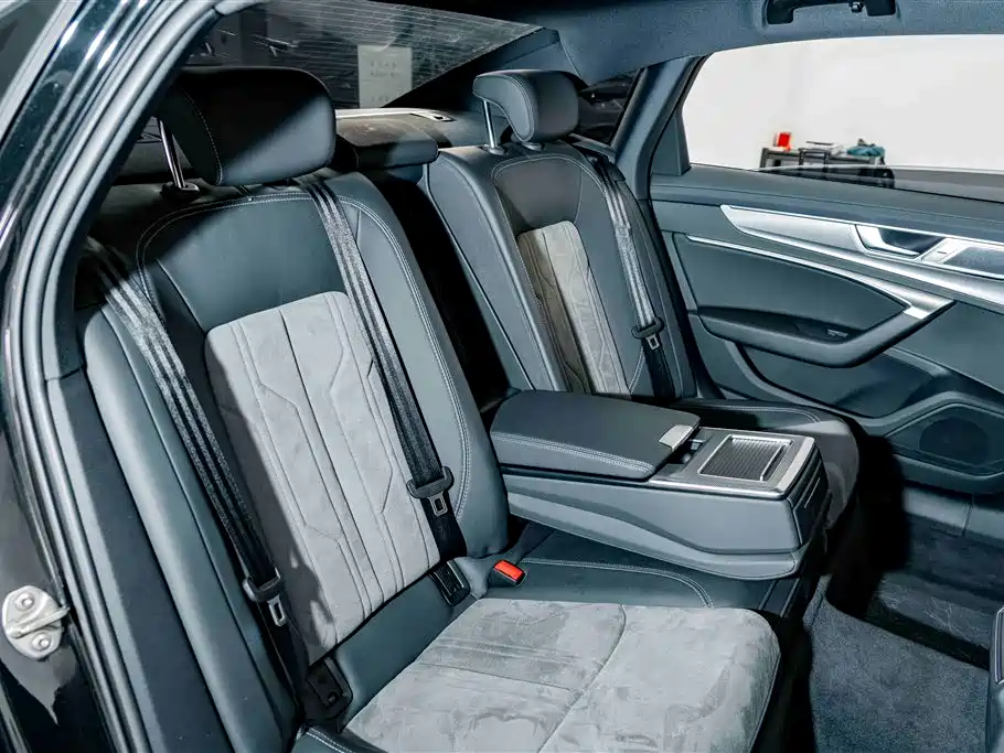 Audi A6L — миниатюра 20