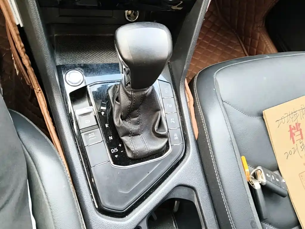 Volkswagen Tiguan L — миниатюра 19