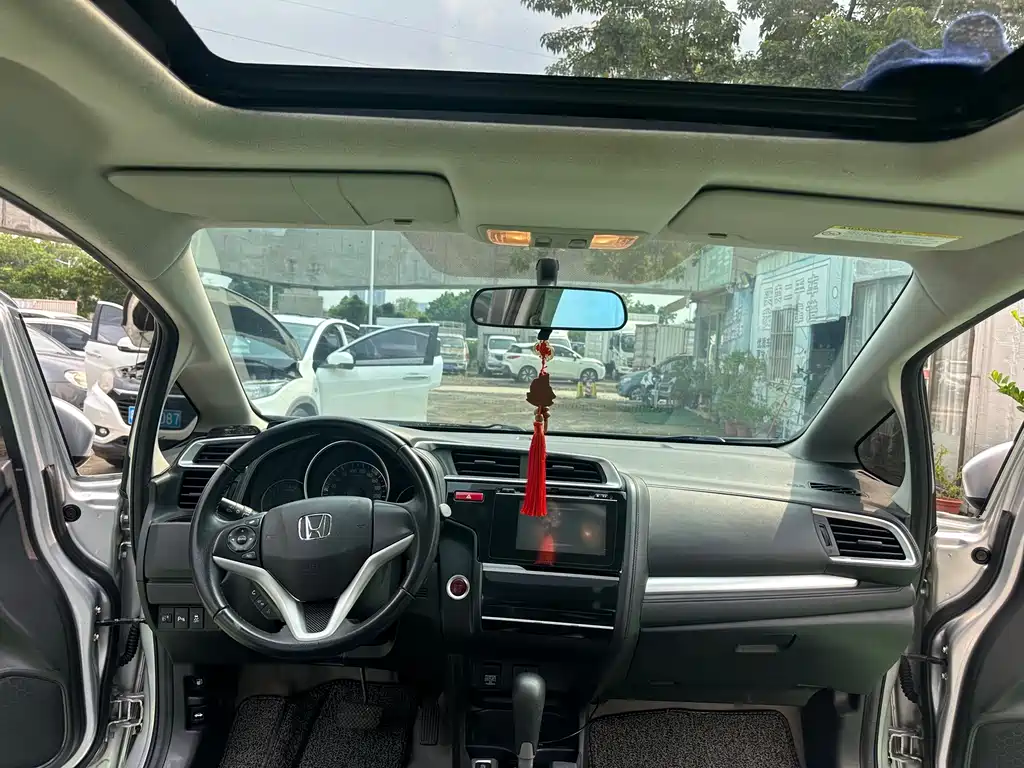 Honda Fit — миниатюра 17