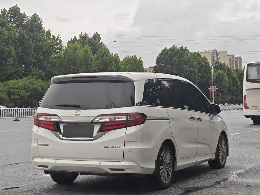 Honda Odyssey — миниатюра 7