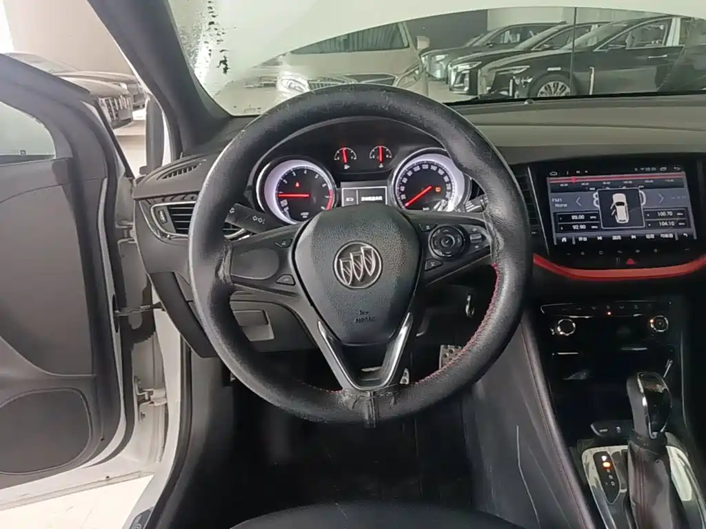 Buick Verano — миниатюра 11