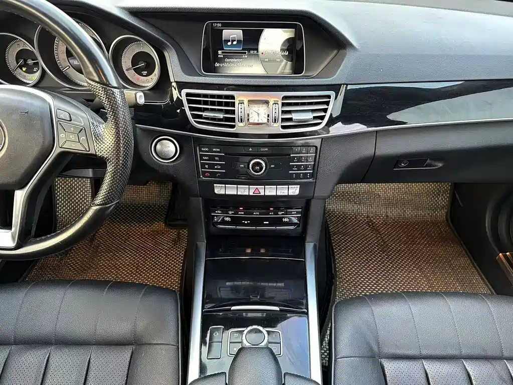 Mercedes-Benz E-Class — миниатюра 8