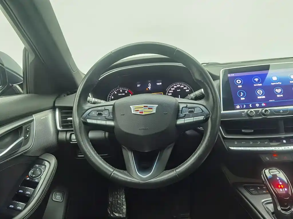 Cadillac CT5 — миниатюра 11