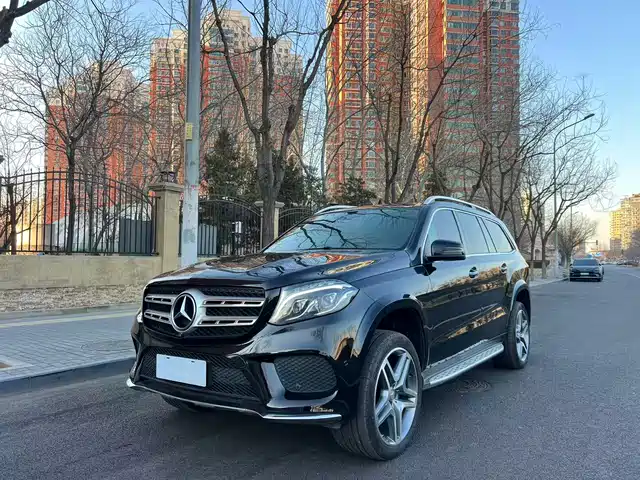 MERCEDES-BENZ GLS