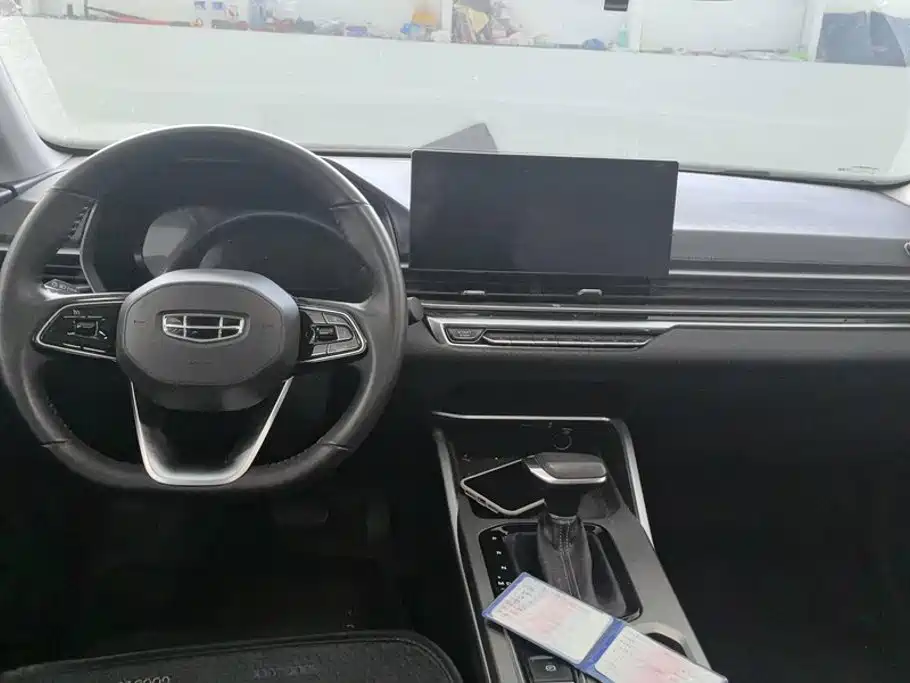 Geely Emgrand — миниатюра 12