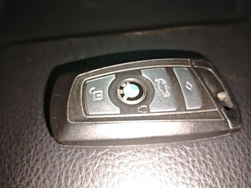 BMW 5 Series — миниатюра 9