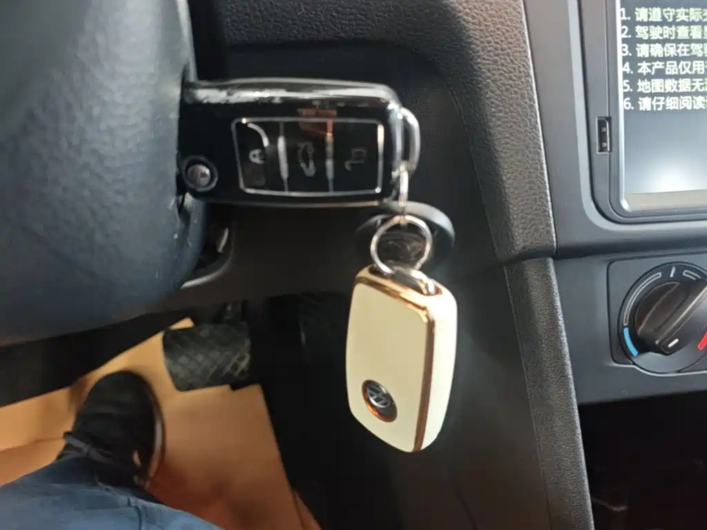 Skoda Rapid Spaceback — миниатюра 9