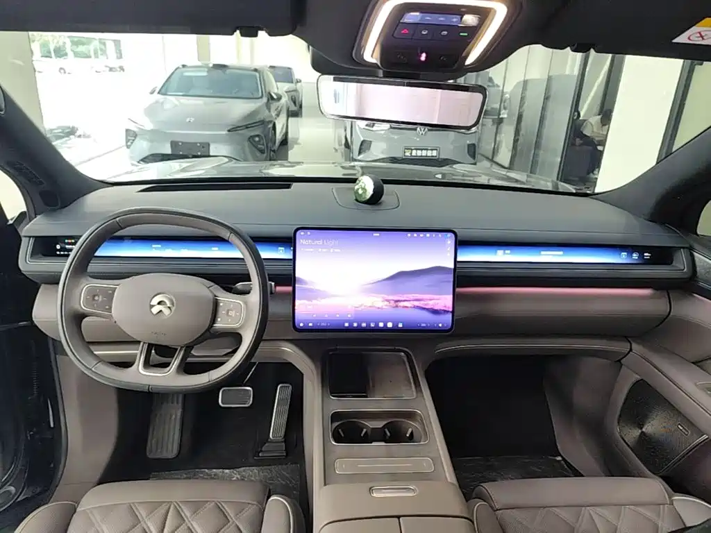 NIO ES8 — миниатюра 10