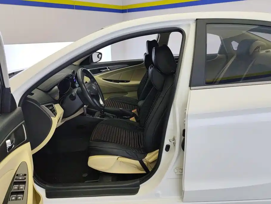 Changan Eado — миниатюра 9