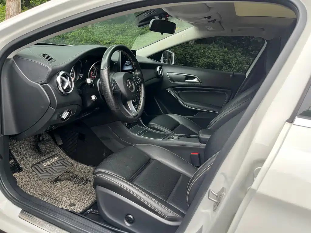 Mercedes-Benz GLA — миниатюра 7