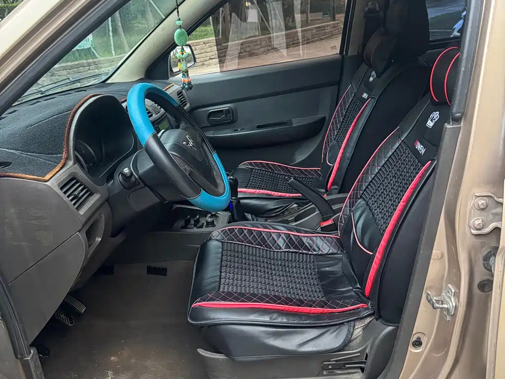 Wuling Hongguang — миниатюра 11