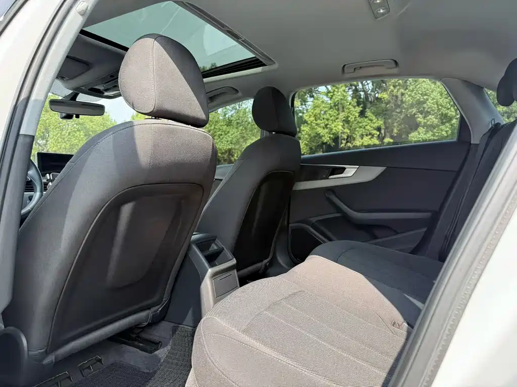 Audi A4L — миниатюра 6
