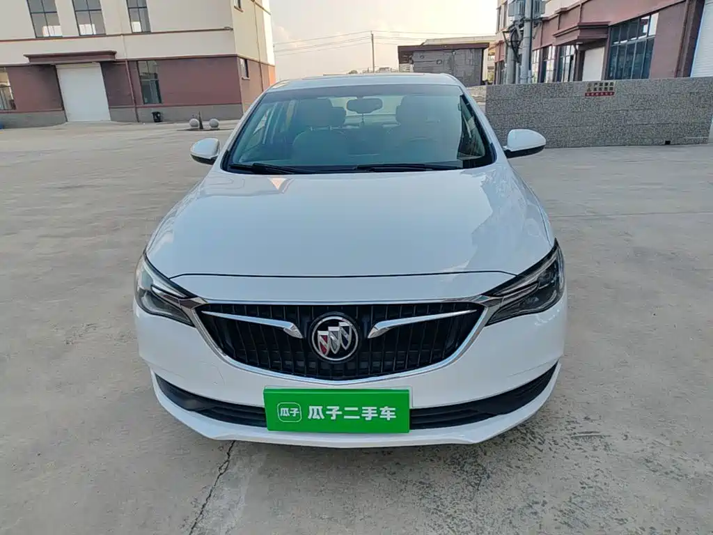 Buick Excelle — миниатюра 3