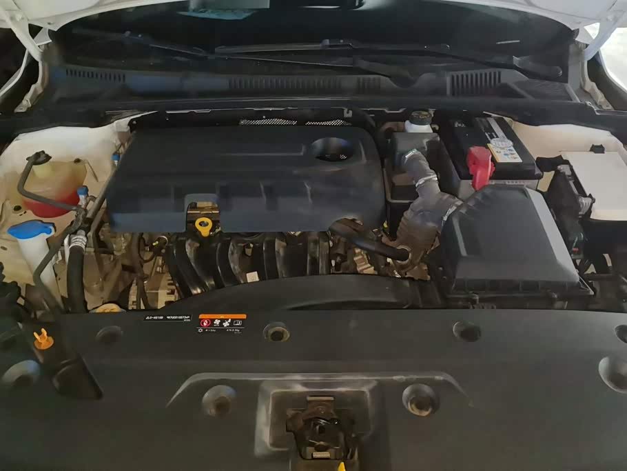 Geely Emgrand 1.5 л 2022 г. Белый, пробег 34900 км