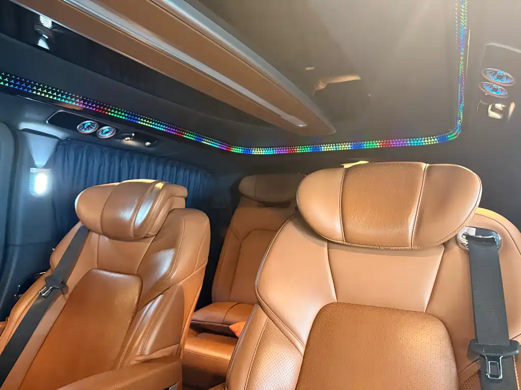 Mercedes-Benz Vito — миниатюра 8