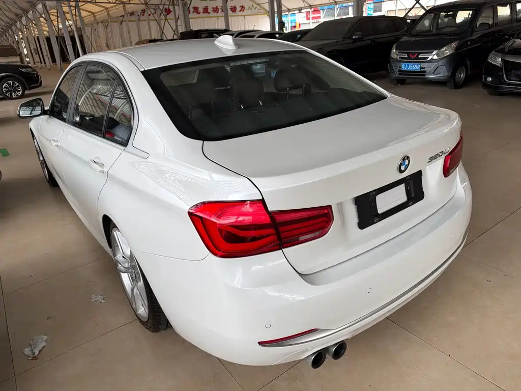 BMW 3 Series — миниатюра 12