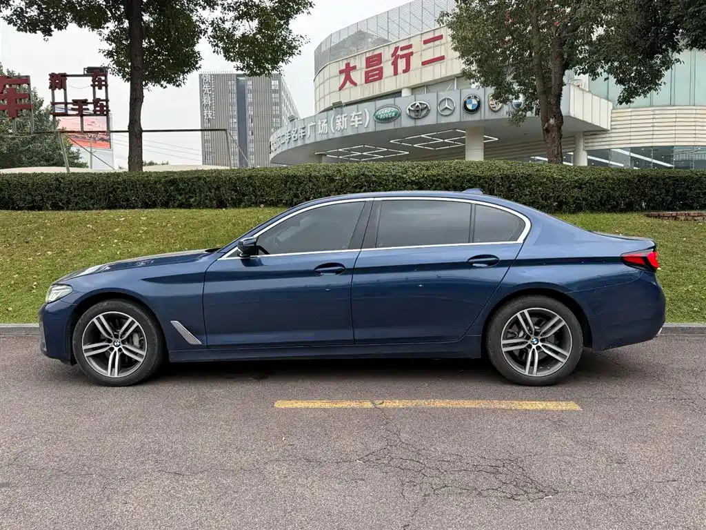 BMW 5 Series 5 2022 530Li Lead Luxury