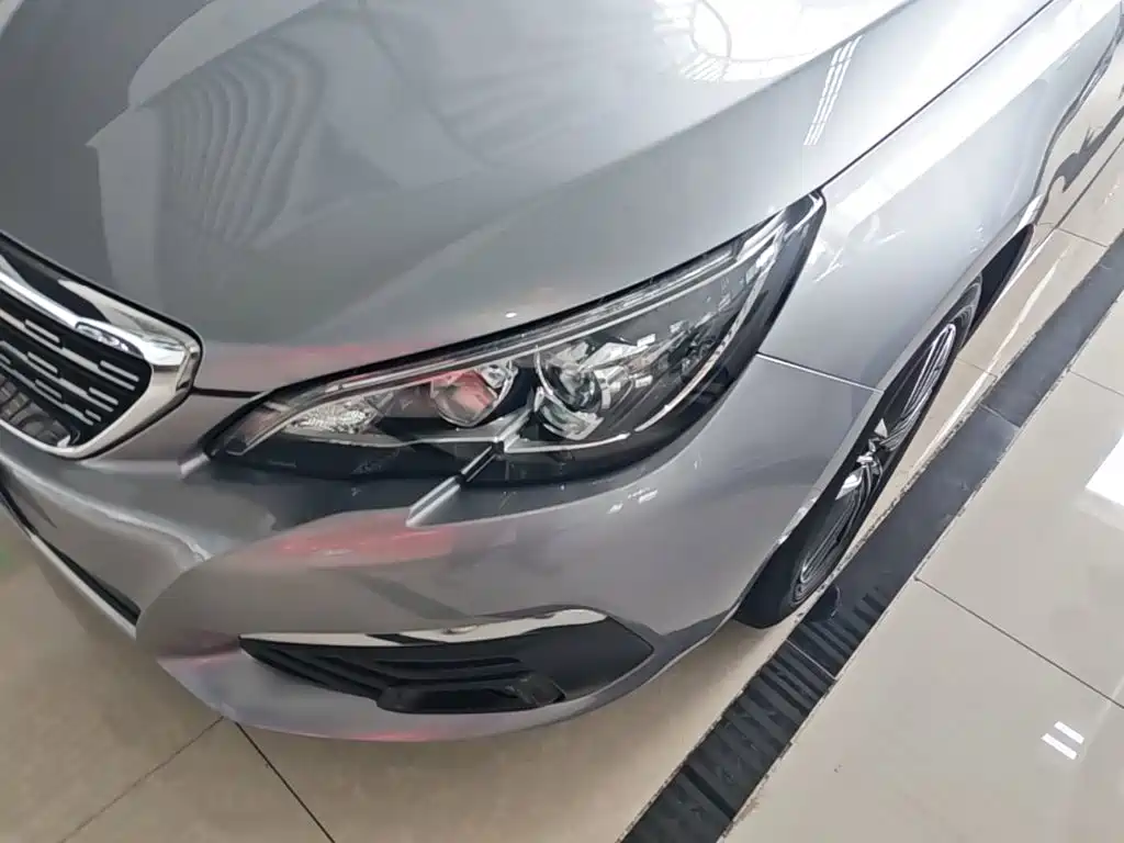 Peugeot 308 — миниатюра 24