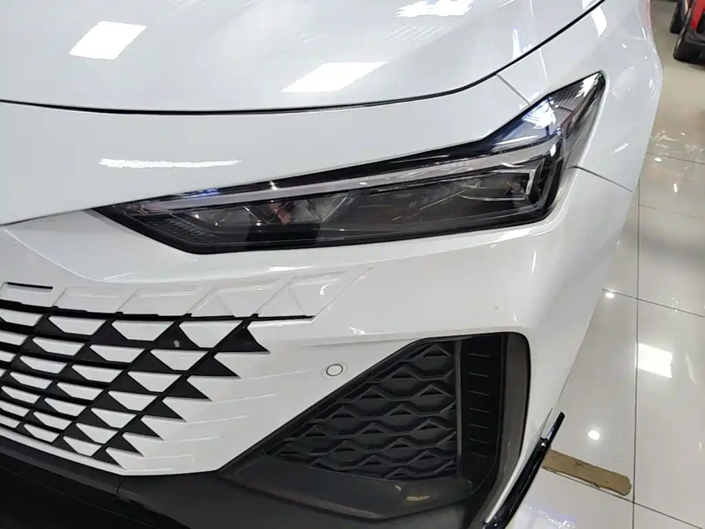 Changan UNI-V — миниатюра 24