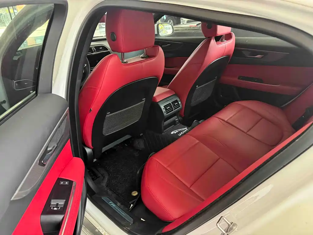 Jaguar XEL — миниатюра 8