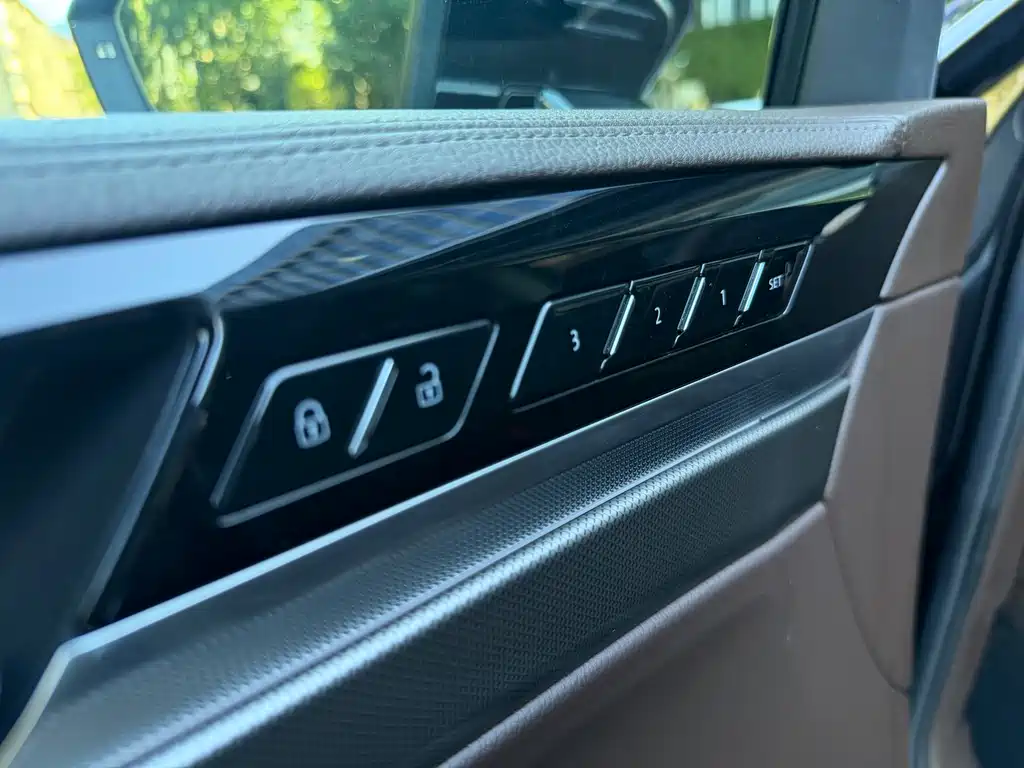 Volkswagen Phideon — миниатюра 11