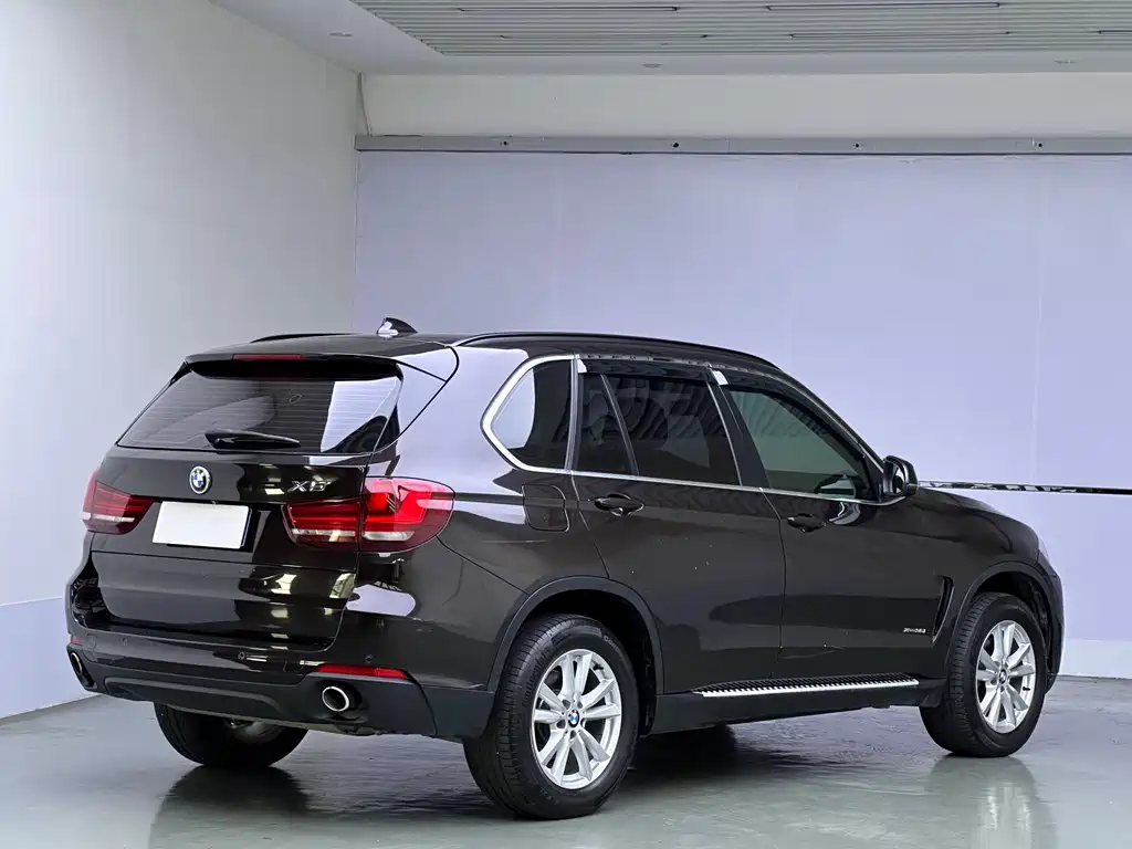 BMW X5 (Import) — миниатюра 6