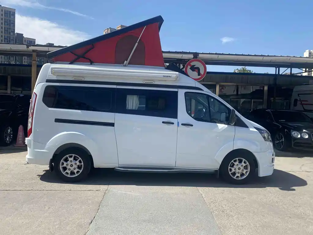 Ford Transit — миниатюра 5