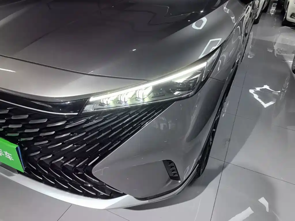 Roewe RX5 — миниатюра 24