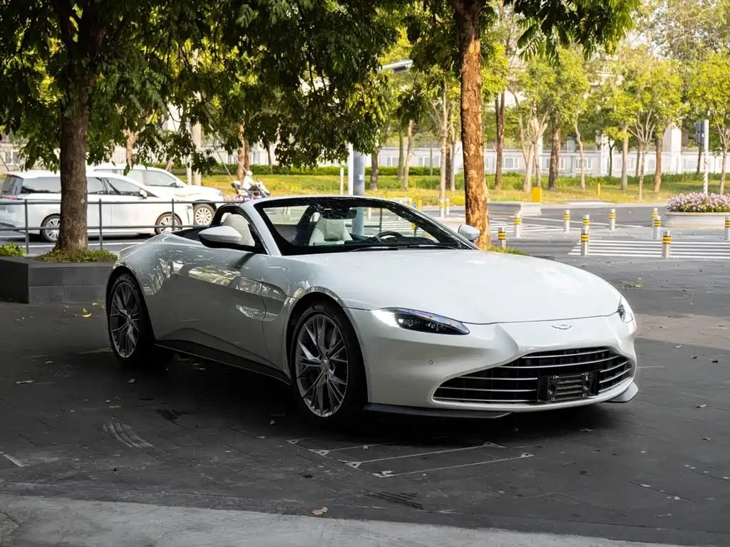 Aston Martin V8 Vantage 2022 4.0T V8 Roadster