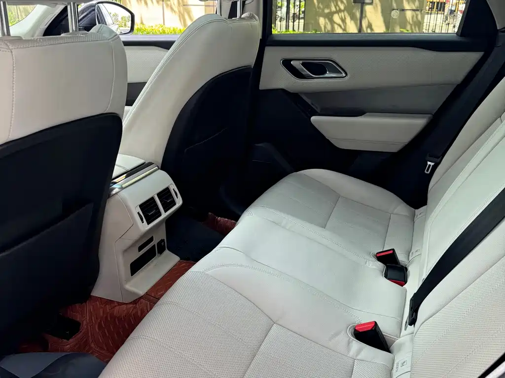 Land Rover Velar — миниатюра 6