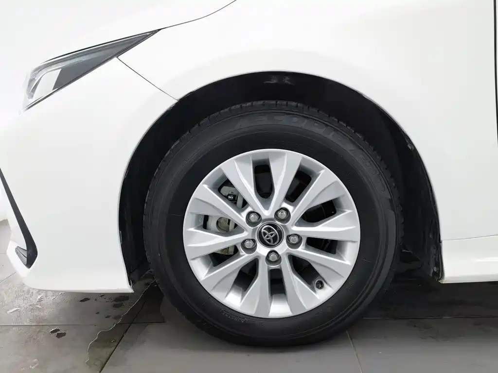 Toyota Corolla — миниатюра 17