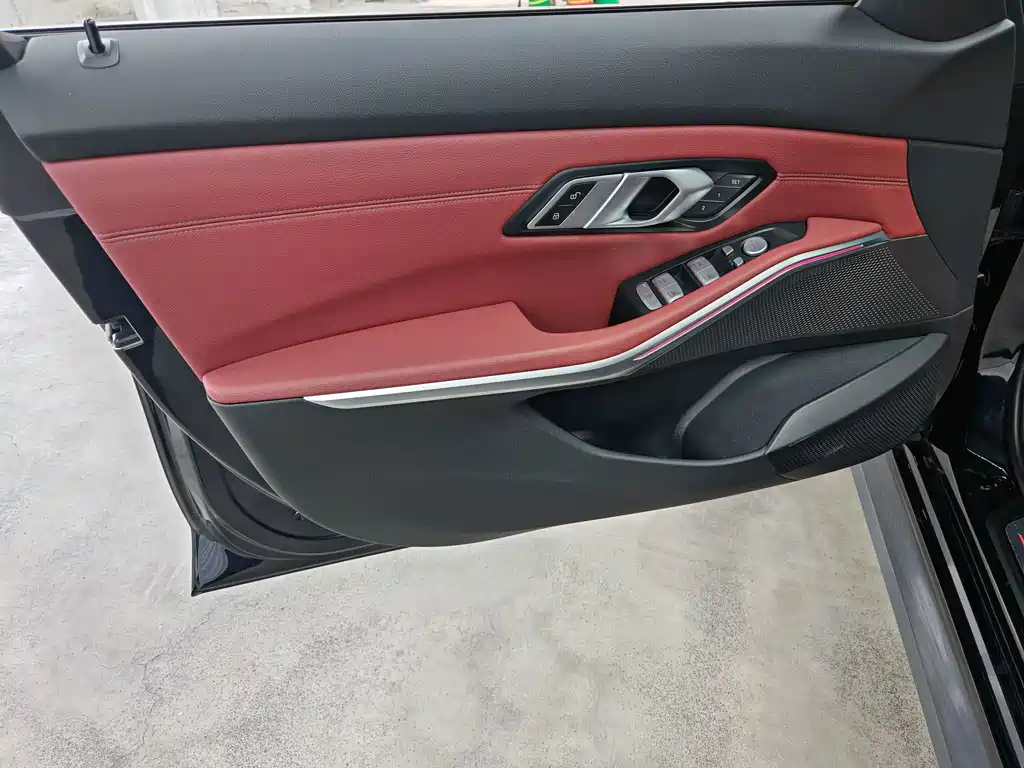 BMW i3 — миниатюра 13