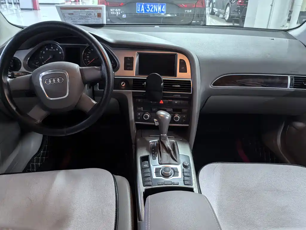Audi A6L — миниатюра 9
