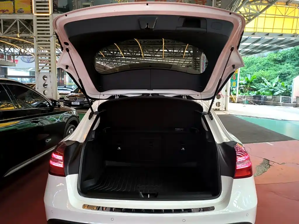 Mercedes-Benz GLA — миниатюра 19