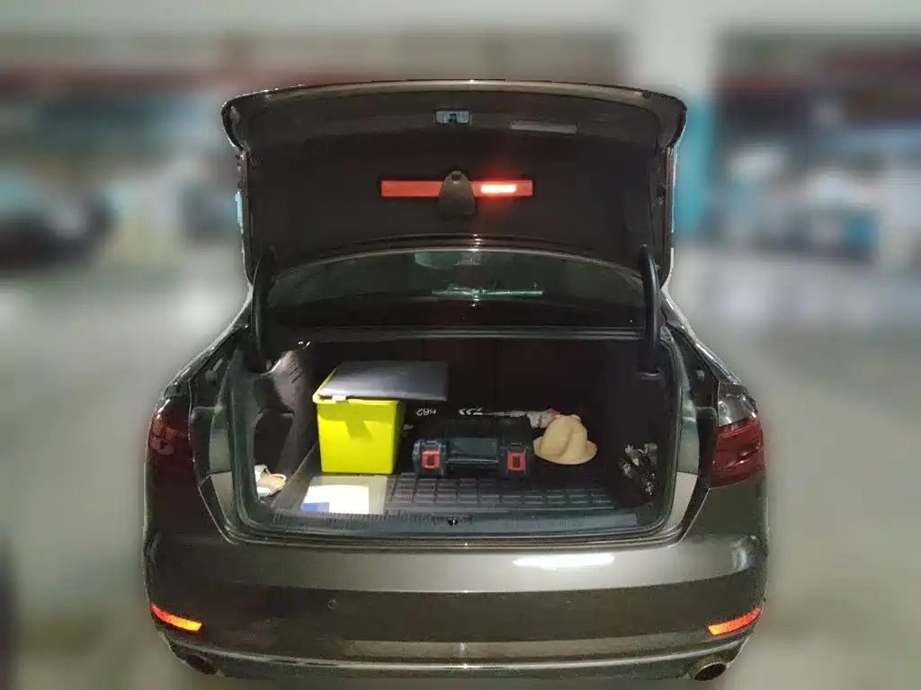 Audi A4L — миниатюра 10