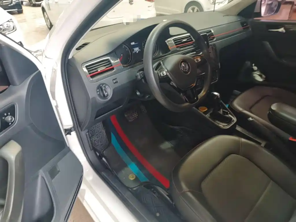 Volkswagen Santana — миниатюра 16