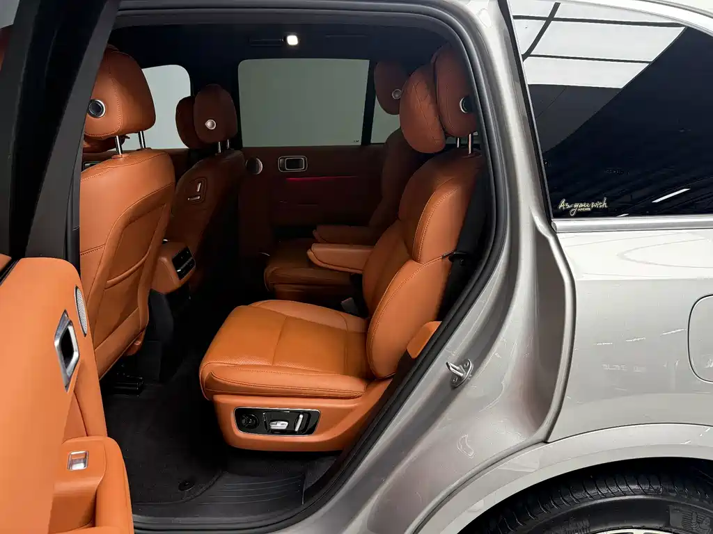 Li Auto Li L8 — миниатюра 13