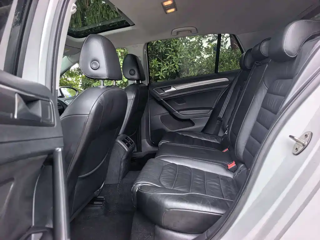 Volkswagen Golf — миниатюра 11