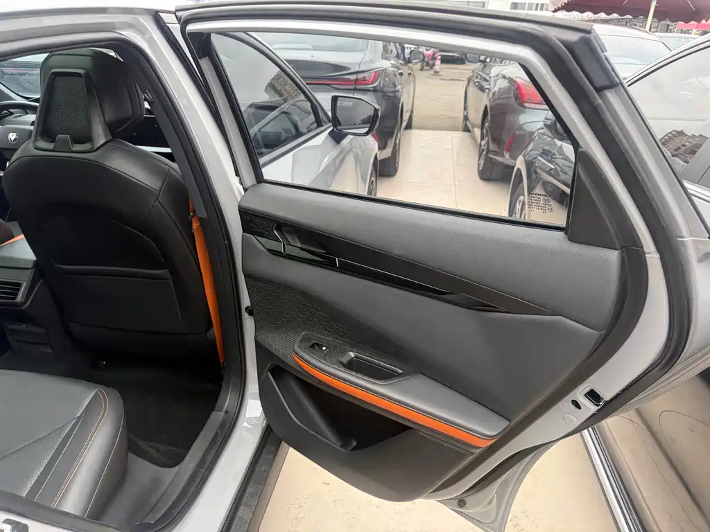 Changan UNI-V 2022 1.5T