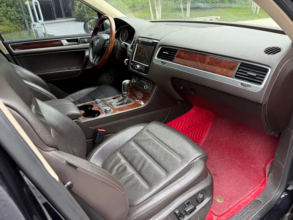 Volkswagen Touareg — миниатюра 8
