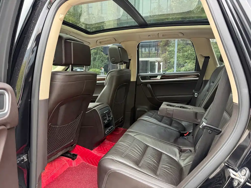 Volkswagen Touareg — миниатюра 7