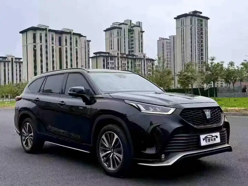 Toyota Crown Kluger — миниатюра 3