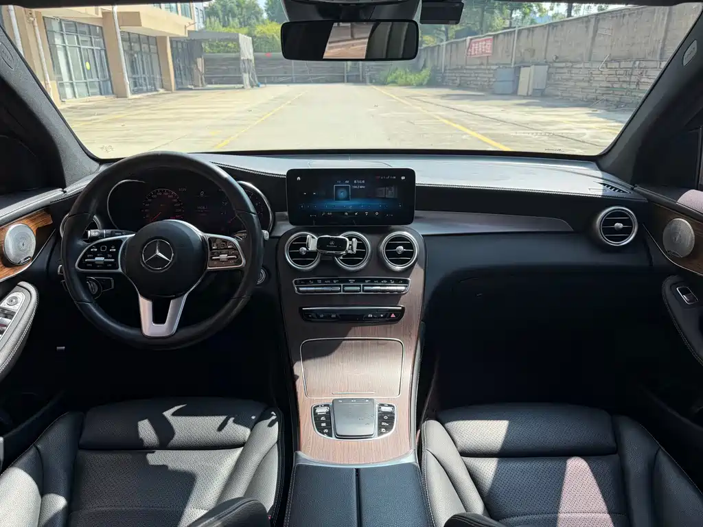 Mercedes-Benz GLC — миниатюра 4