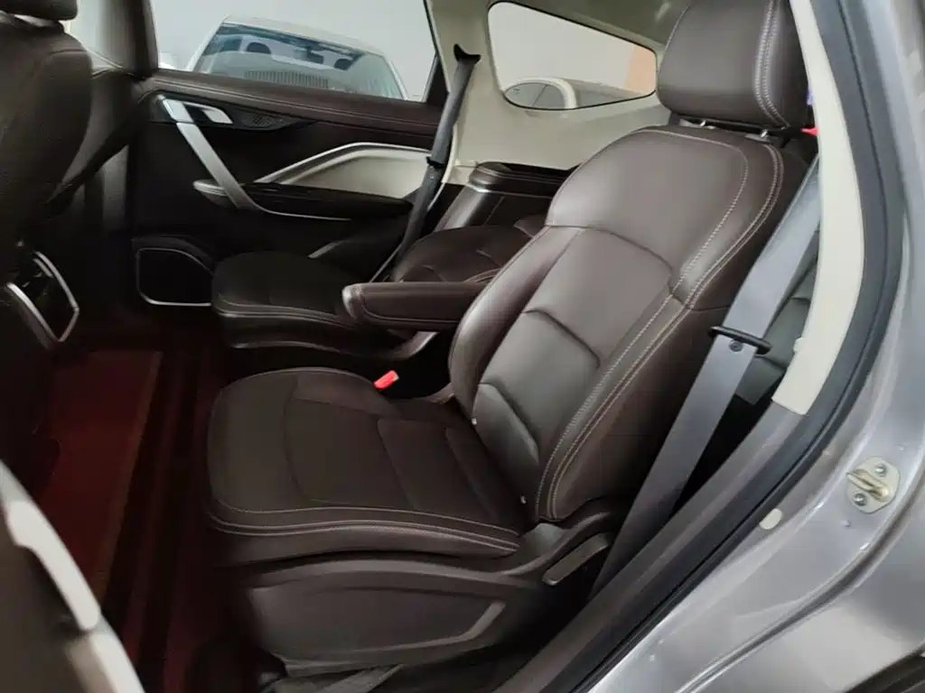 Geely Jia Ji — миниатюра 17