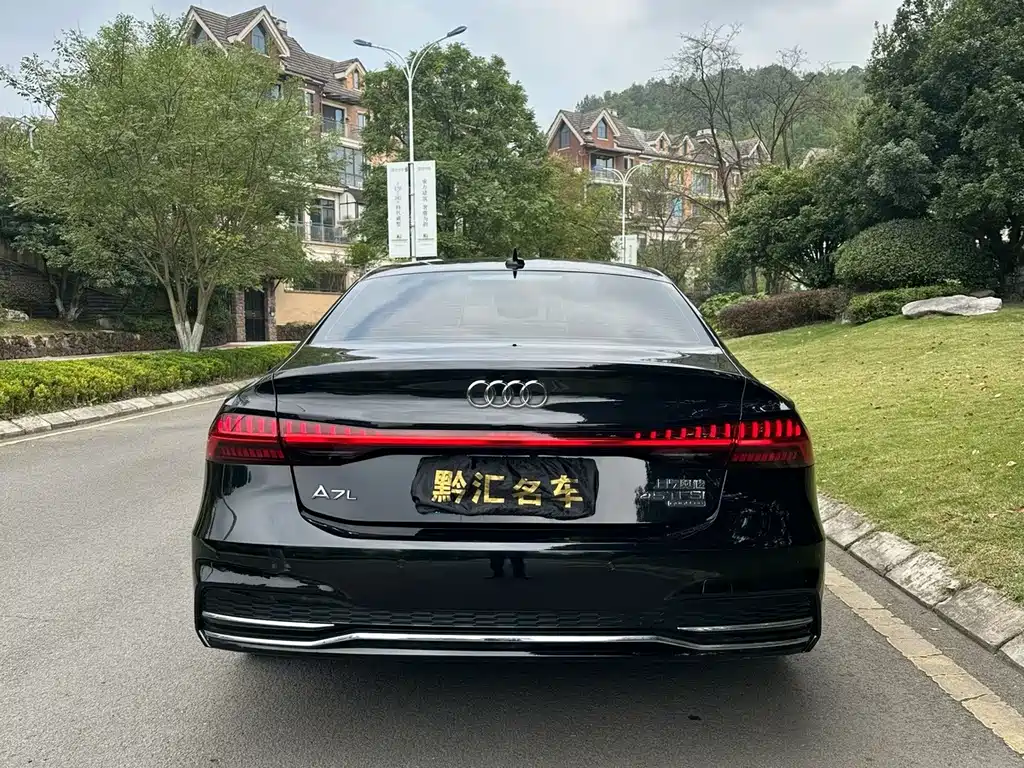Audi A7L — миниатюра 5