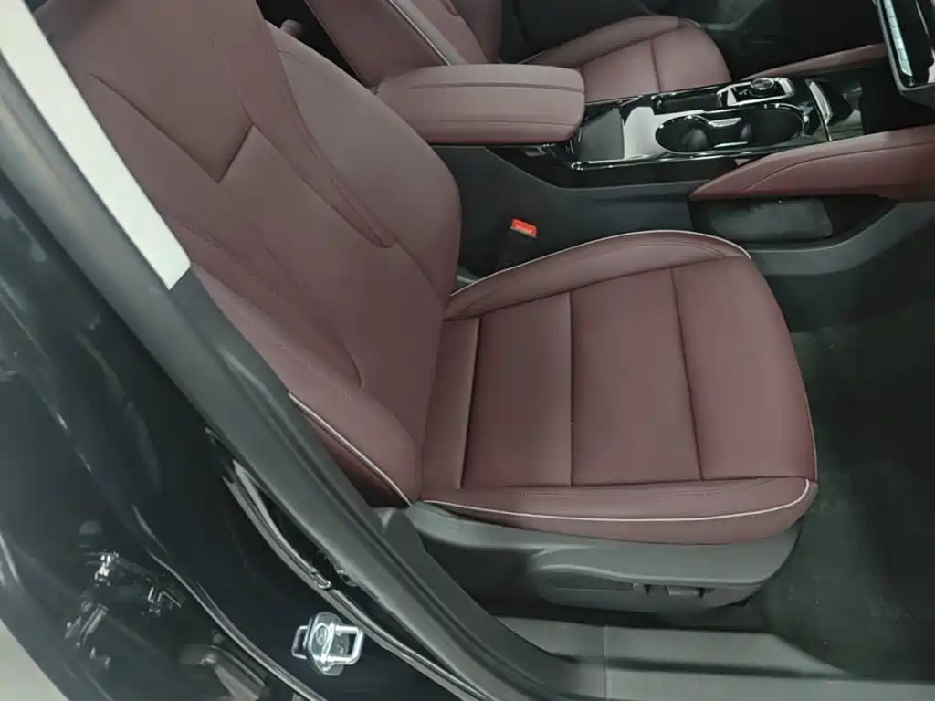 Buick Envision Plus — миниатюра 25